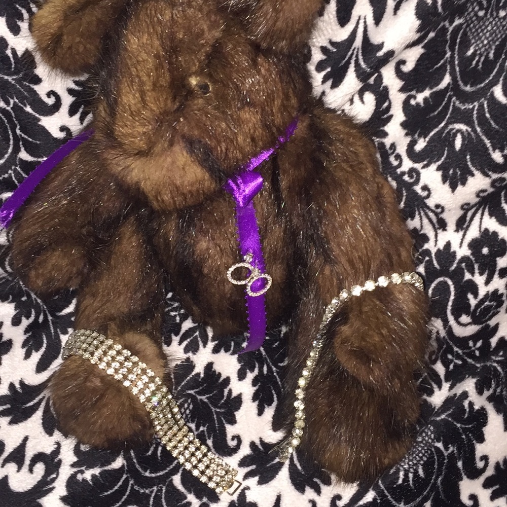 Rhinestone!!💎😍 2 bracelets 1 earrings; $bargin